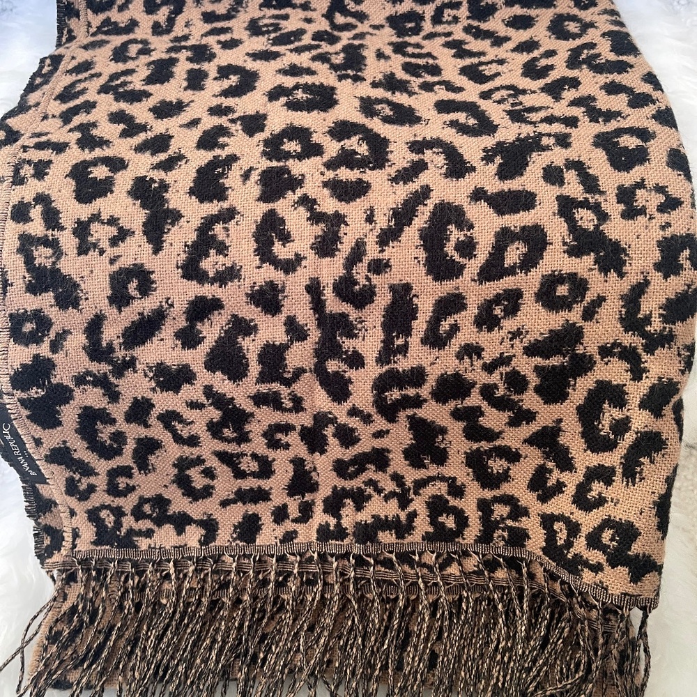 Banana Republic leopard scarf